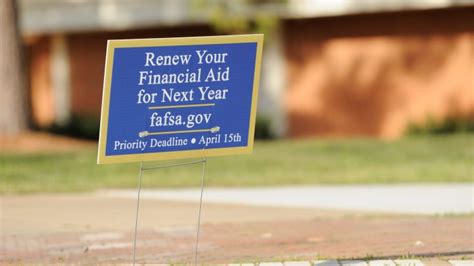 Revised FAFSA could simplify a dreaded rite of .